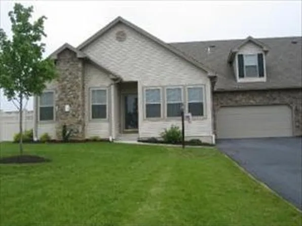 50 S Village Cir #U-0157, Palmyra, PA 17078