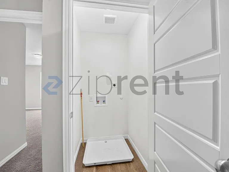 333 N Field St #A — Photo 17