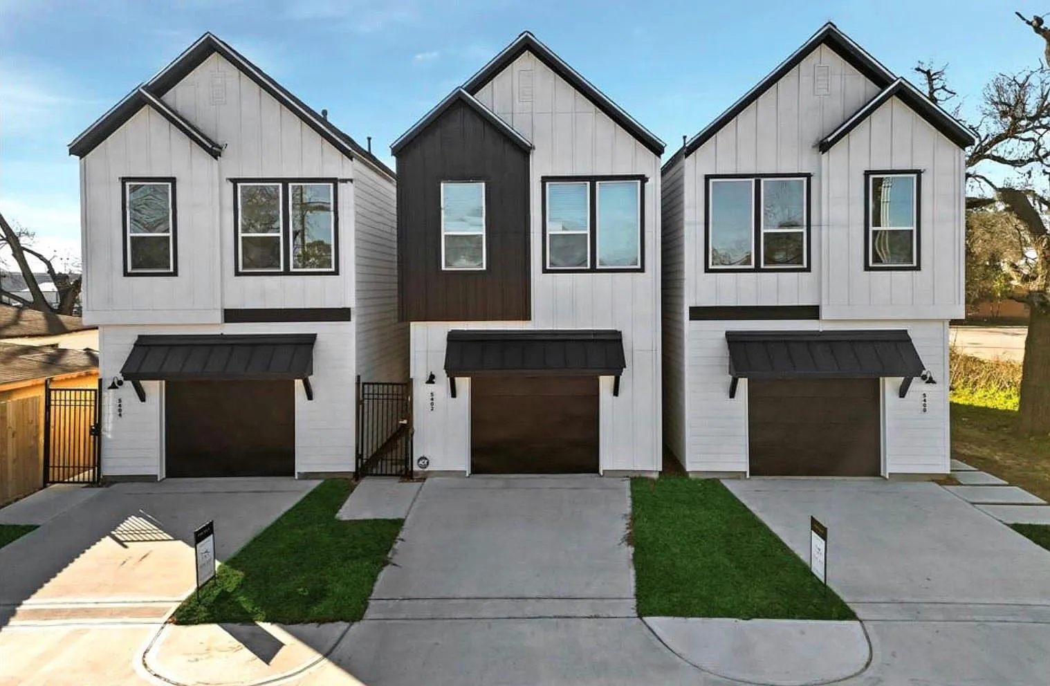 3 bed, 2.5 bath, 1582 sqft, $2,400 — Photo 1