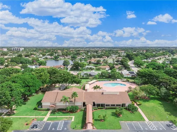 14583 Sunny Waters Lane, Delray Beach, FL 33484