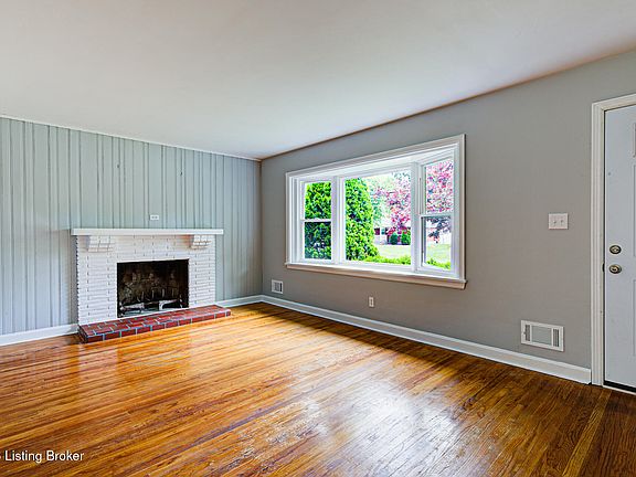 5th image of 11508 Pierce Way
