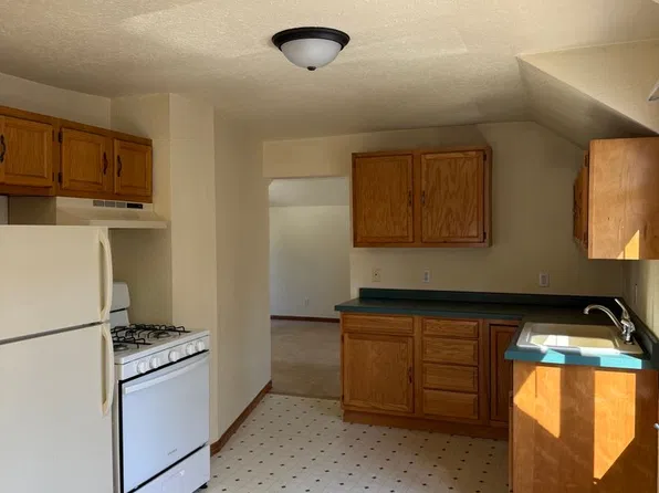 28 E 11th St, Fond Du Lac, WI 54935