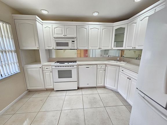 5th image of 21815 Arriba Real #12e