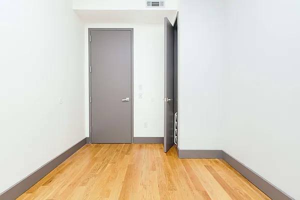 Rented by Nooklyn NYC LLC | media 26