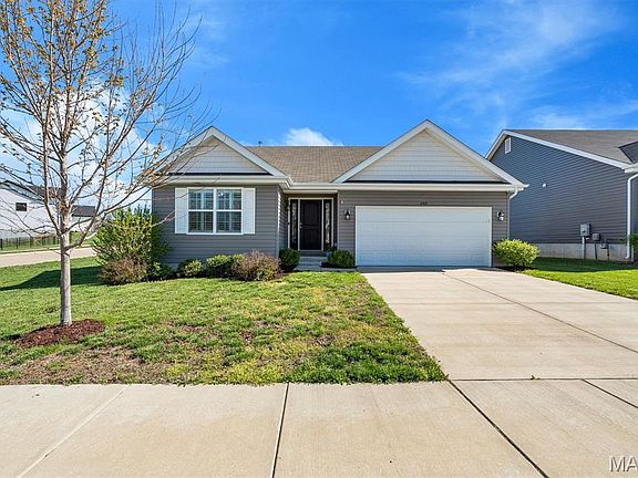 3rd image of 2169 Windswept Farms Dr