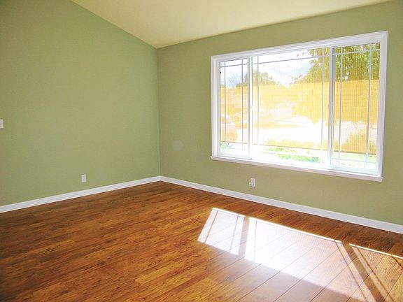 5th image of 121 Moundhaven Ct