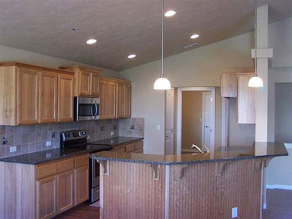 5th image of 16425 E 10th Ln