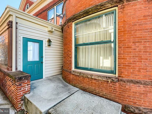 4th image of 119 Baltimore St