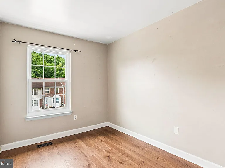 3820 Rolling Way — Photo 26