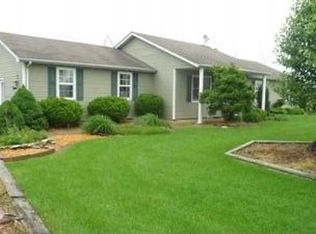 20594 Lake Ka Ho Rd, Mount Olive, IL 62069