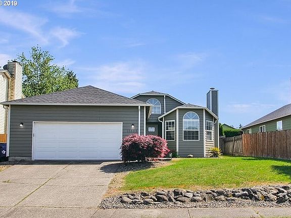 2nd image of 15805 NE 47th St