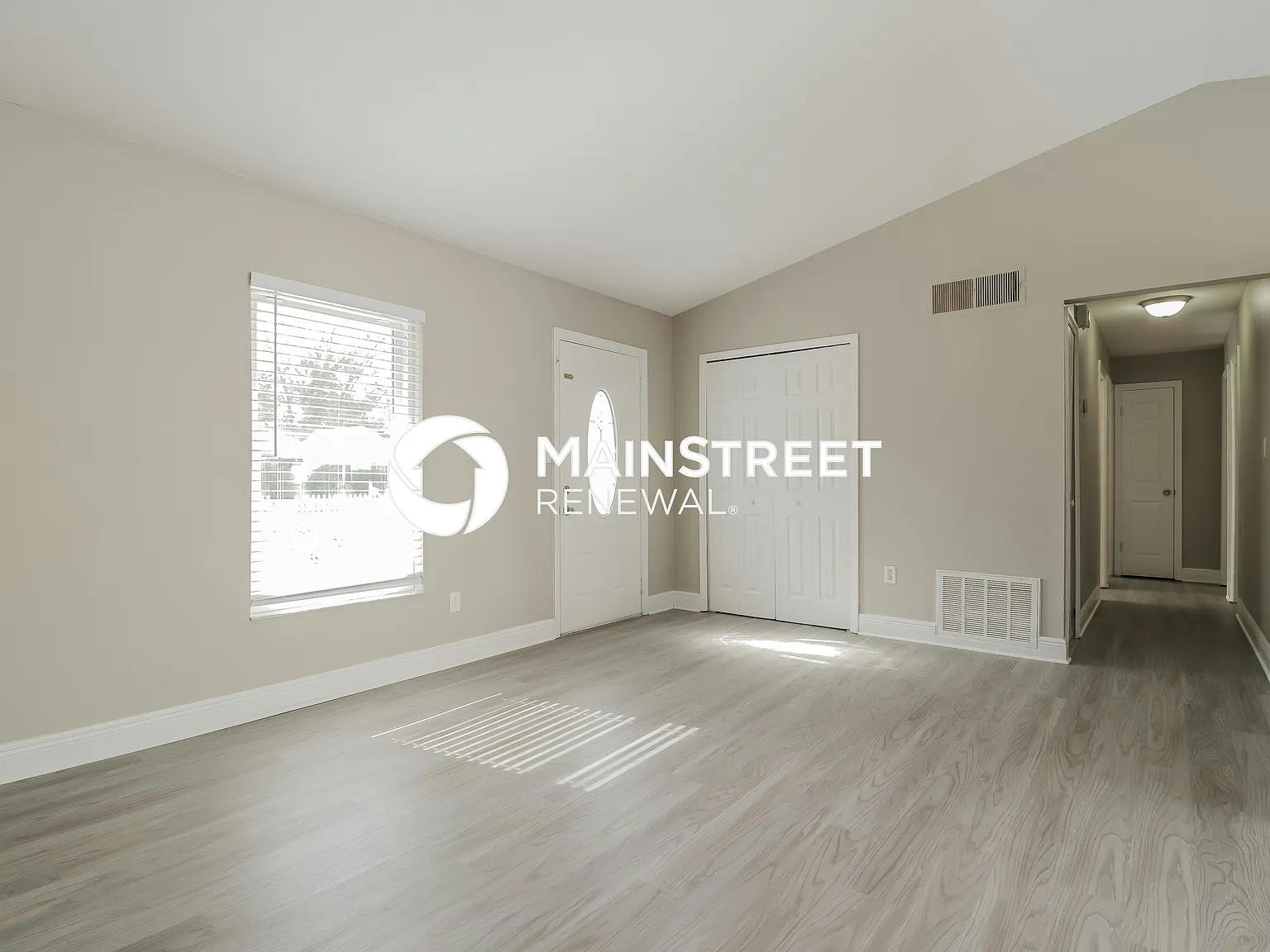 8011 Killian Dr — Photo 2