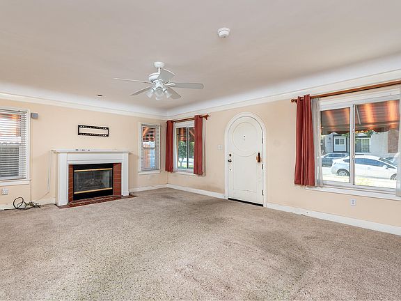 5th image of 623 W Doran St