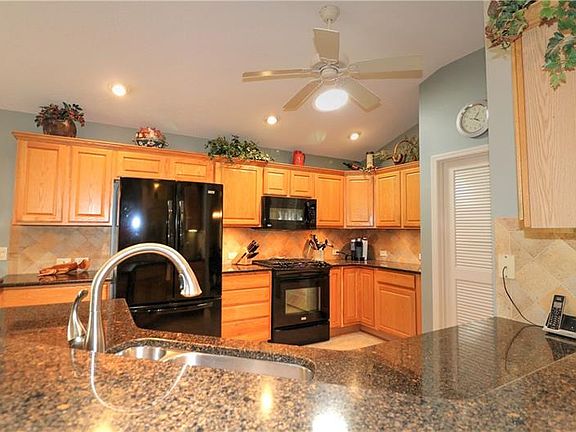 4th image of 17765 SE 85th Causton Ct