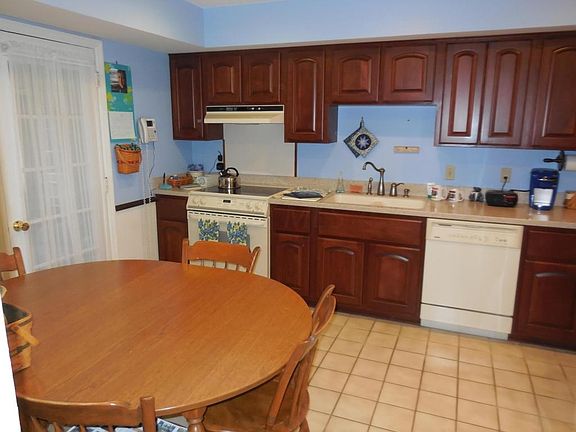 5th image of 4749 Wynwood Ct