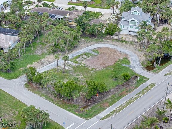 3rd image of 2950 W Gulf Dr