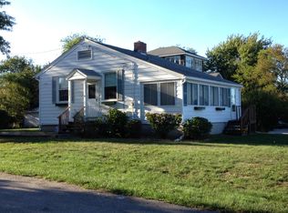 856 Boston Neck Rd, Narragansett, RI 02882