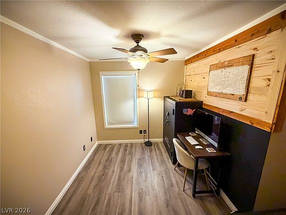 4th image of 8572 Shady Pines Dr