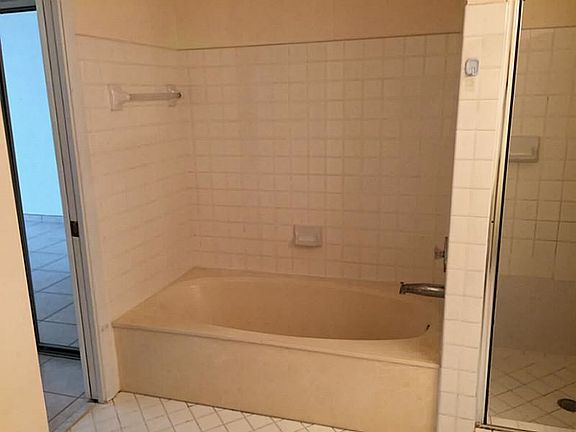 2nd image of 10221 NW 46th St