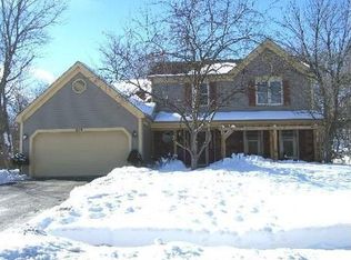 228 Lexington Ave, Fox River Grove, IL 60021