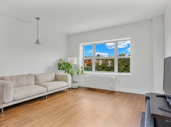362 Saint Nicholas Avenue 9A image 2 of 11