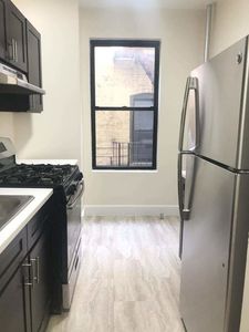 2841 34th St APT 32, Astoria, NY, 11103