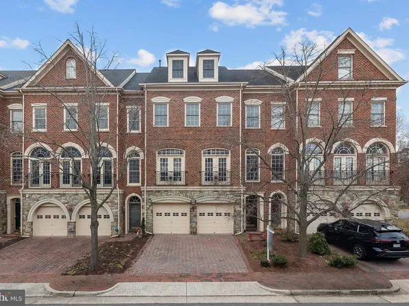 5010 John Ticer Dr, Alexandria, VA 22304