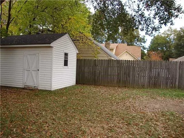 6300 Heathcliff Cv — Photo 10