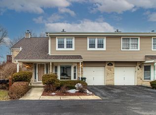 1905 Wisteria Ct APT 4, Naperville, IL 60565