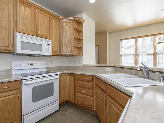 5th image of 2812 E Somers COURT
