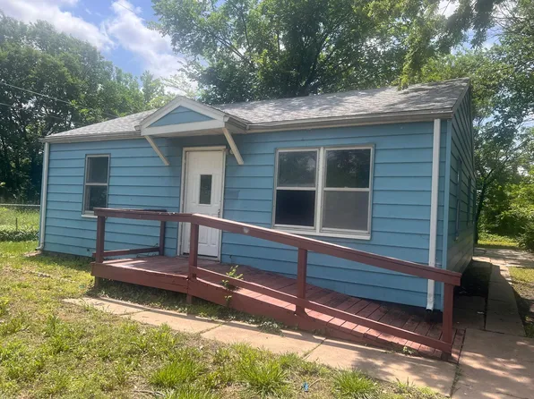 1723 E McFarland St, Wichita, KS 67219