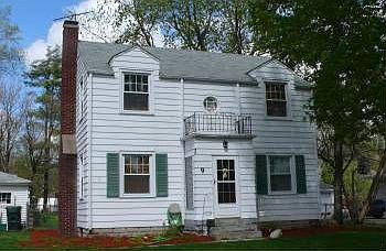 1st image of 9 Meadow Ln