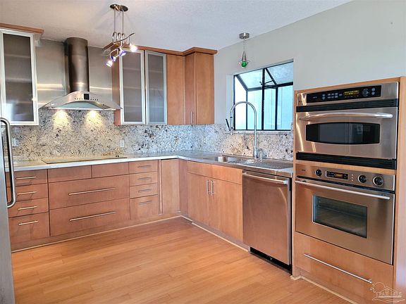 3rd image of 1900 Scenic Hwy APT 1
