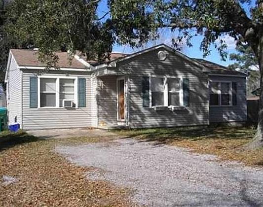 1st image of 108 Park Lane Dr