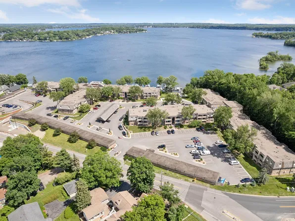 4371 Wilshire Blvd #308, Mound, MN 55364