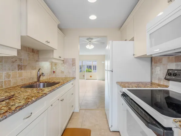 2501 W Golf Boulevard #127, Pompano Beach, FL 33064