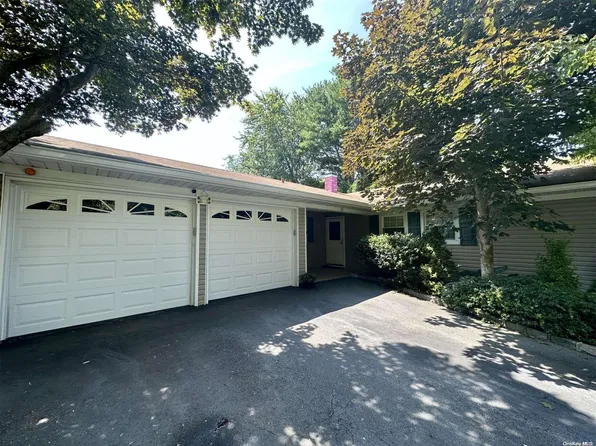 30 Marwood Place, Stony Brook, NY 11790