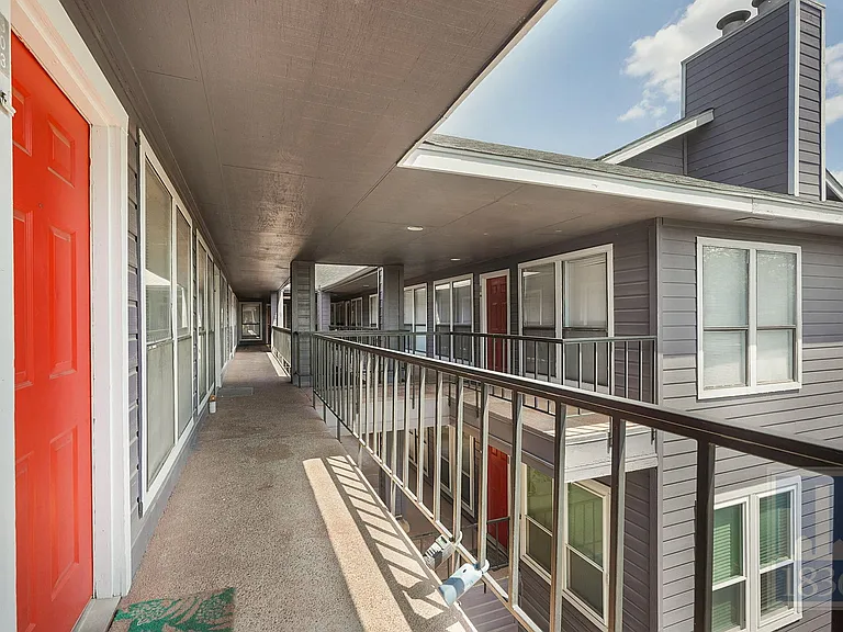 2804 Rio Grande St #303 — Photo 19