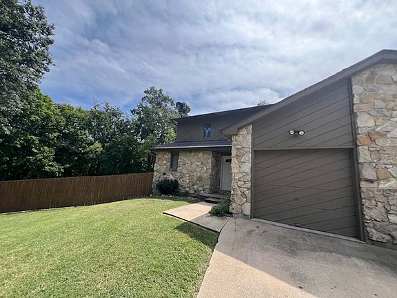 3rd image of 201-203 Briarcrest Ct
