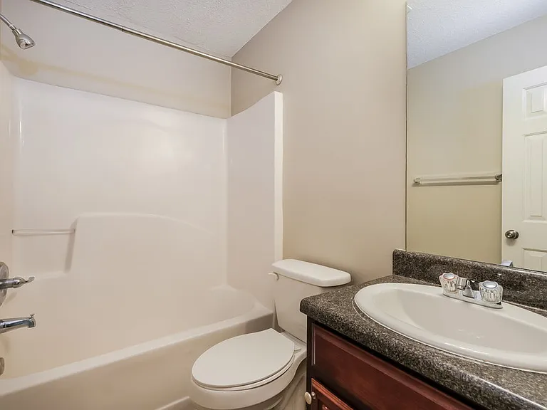 5577 Waverly Park — Photo 16