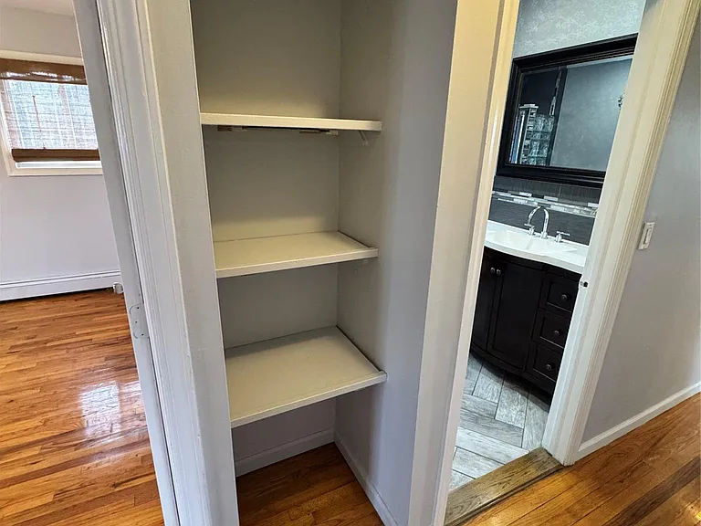 113 W Hudson St #2 — Photo 5