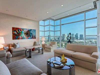 10380 Wilshire Blvd APT 1703, Los Angeles, CA, 90024