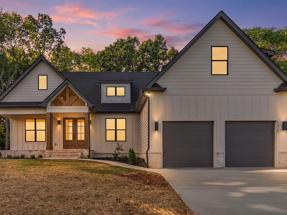 1st image of 1020 The Gates Dr