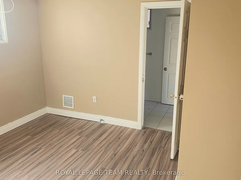 395 Peach Tree Ln #1 — Photo 8