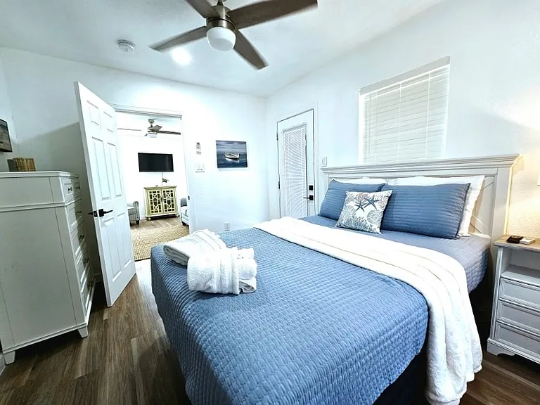 1117 Ocean Dr #D — Photo 7