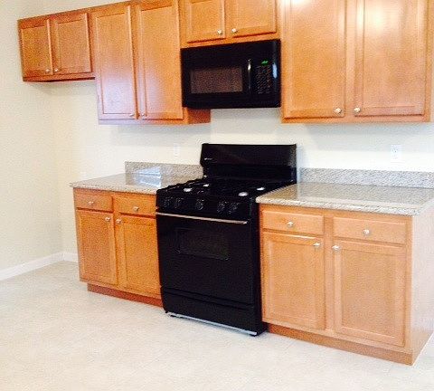 3rd image of 930 43rd St