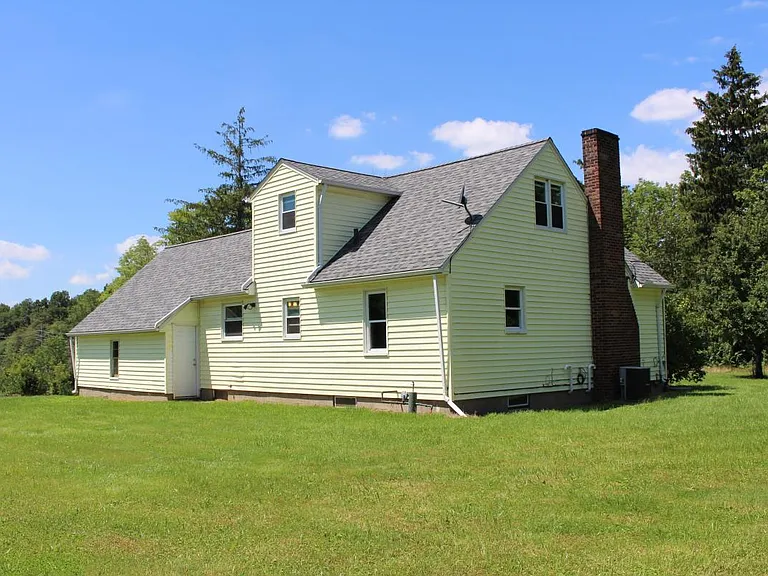 13553 Mayfield Rd — Photo 3