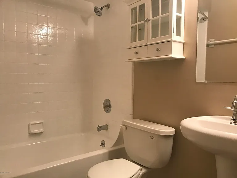 101 Summer Pl #1 — Photo 10