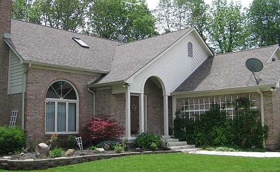 2nd image of 4965 Kingsbury Dr