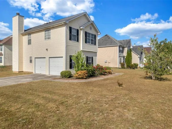1289 Labrador Ln, Riverdale, GA 30296